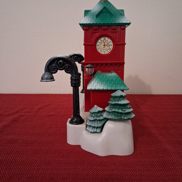 GeoTrax Station ONLY Christmas In Toytown Fisher Price Train Light & Sounds - Picture 2 of 7